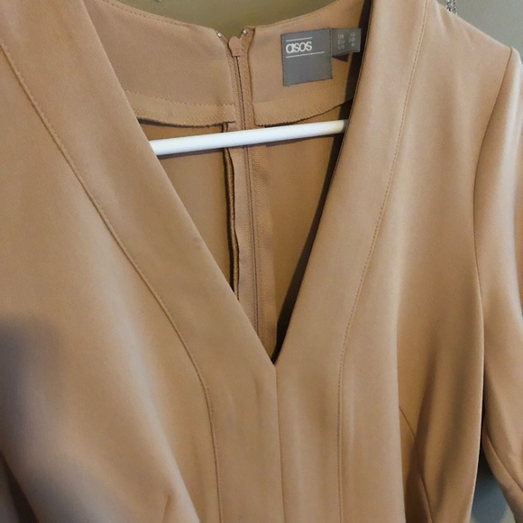 ASOS Nude Dress w/belt- Size 6 - Picture 4 of 5